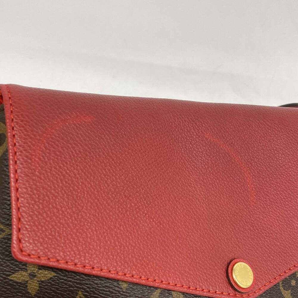 LOUIS VUITTON Brown Monogram Shoulder Bag - Picture 6 of 10